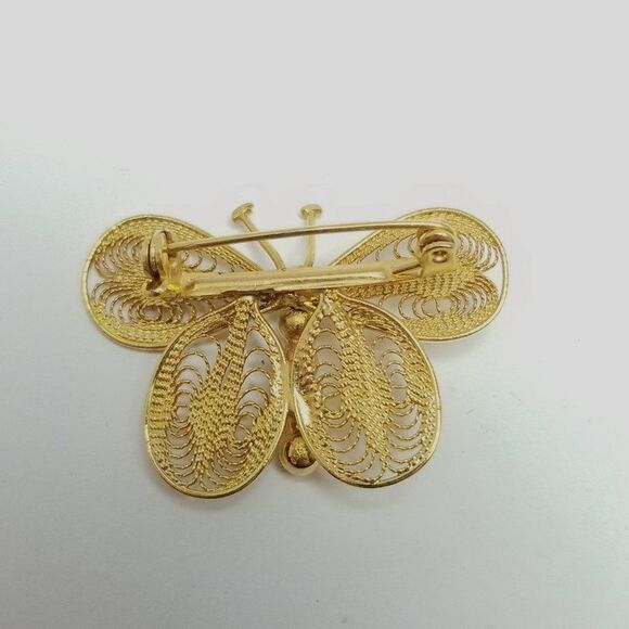 Vintage Gold Tone Butterfly Brooch, Filigree Wire Design, Lightweight Estate - Picture 3 of 6